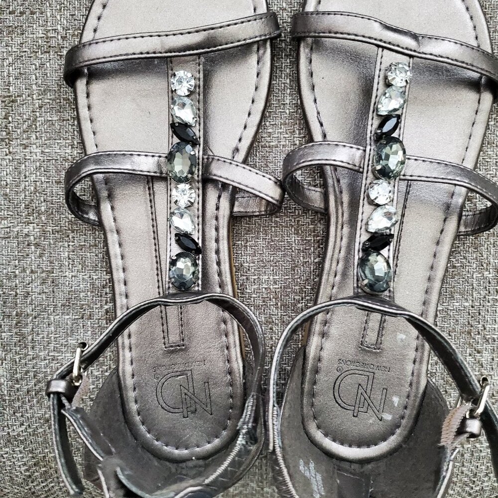 Silver New Directions sandles